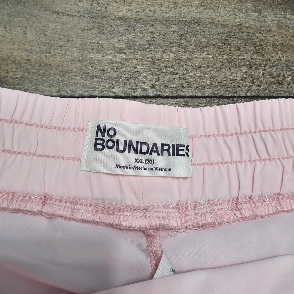 No Boundaries Pink Lace Knit Shorts XXL 20 Mid Rise Floral Elastic Waist NWT - Picture 6 of 9